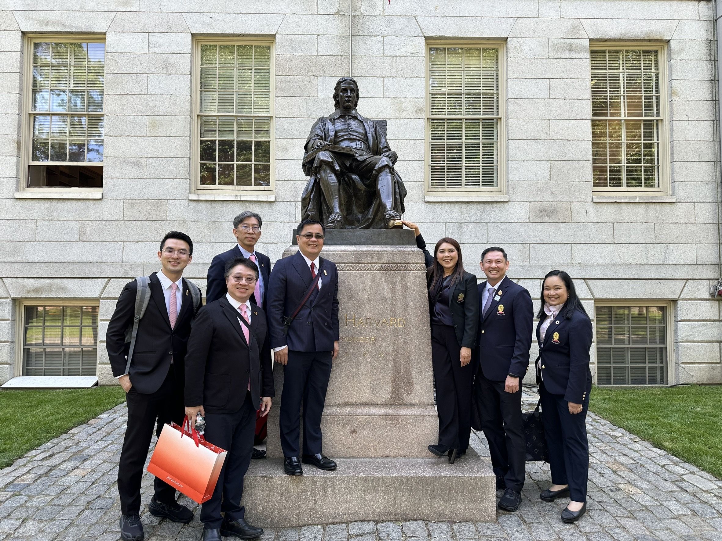 Chula�CHarvard Collaboration Marks a Milestone in Globalizing Thai Intellectual Heritage?