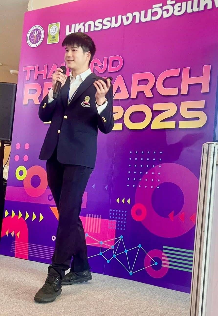 “Albumin Extract for Dogs from Lipemic Plasma” by Chula Students and Faculty Wins Gold Medal and Innovation Award at Thailand Research Expo 2025