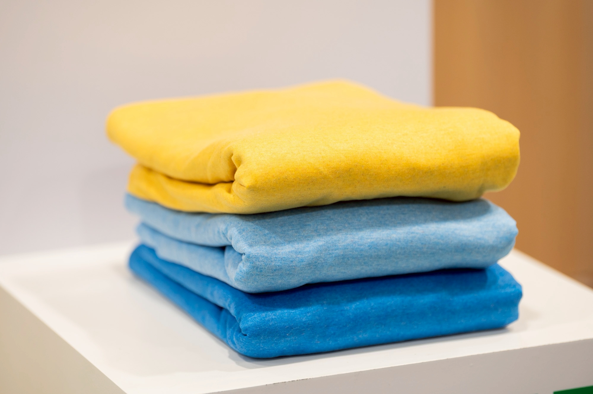 Chulalongkorn University and UNIQLO Launch Happy Gloves Project to Support Children with Cerebral Palsy 