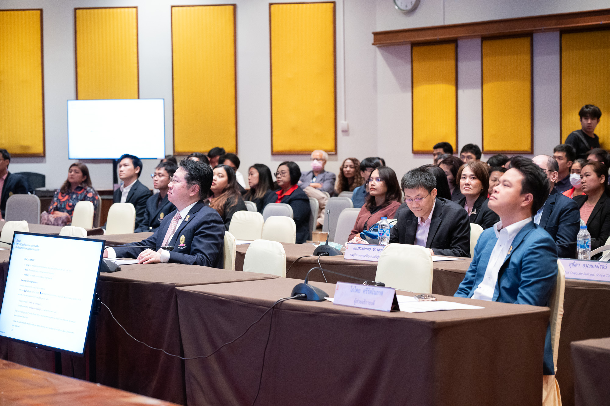 Hackathon for Growth: Chula Staff Showcase AI Solutions for a “University of AI” Vision 