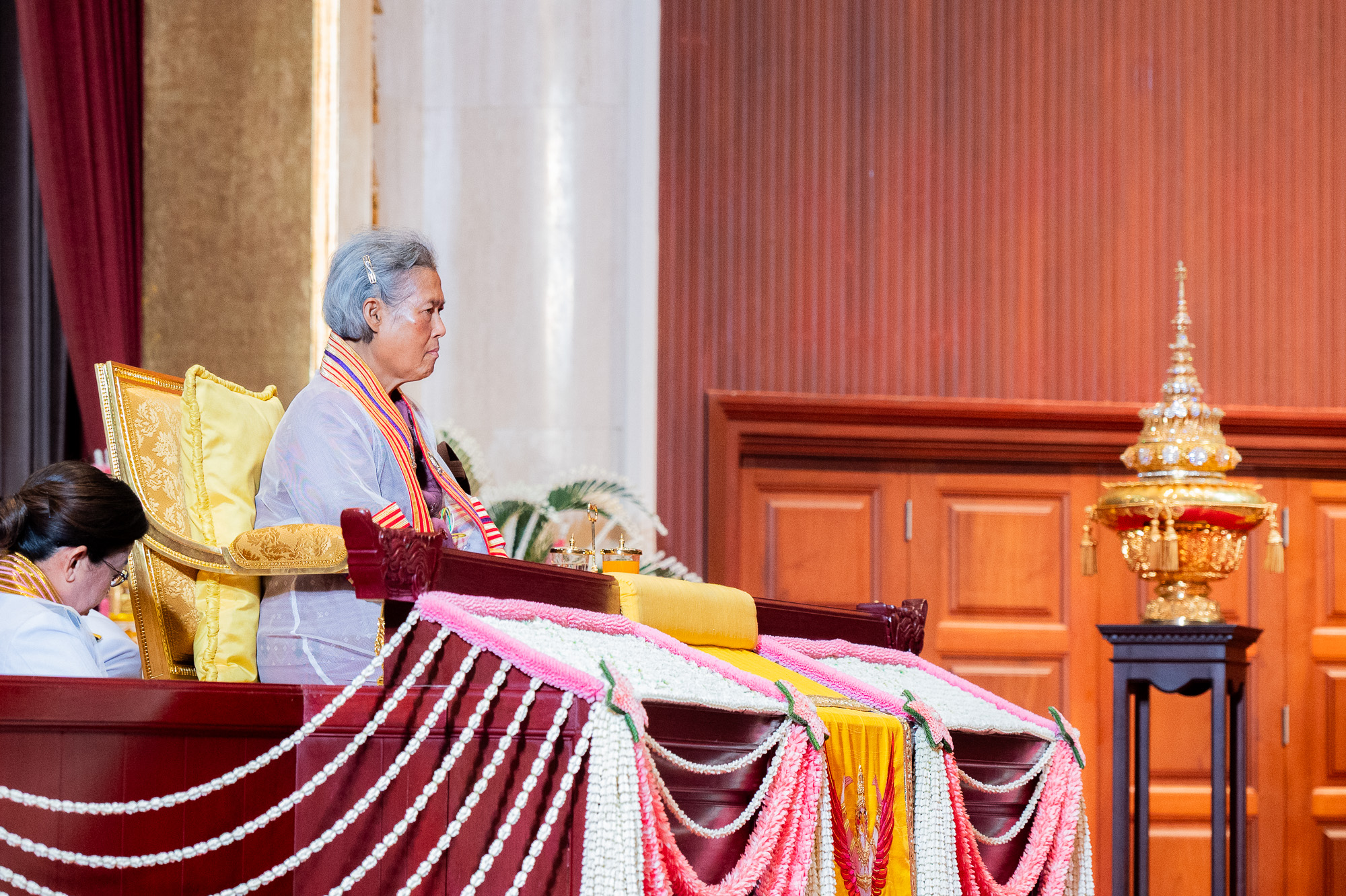Her Royal Highness Princess Maha Chakri Sirindhorn, representing His Majesty the King, confers degrees upon graduates of Chulalongkorn University for the 2024 academic year on the second day of the ceremony 
