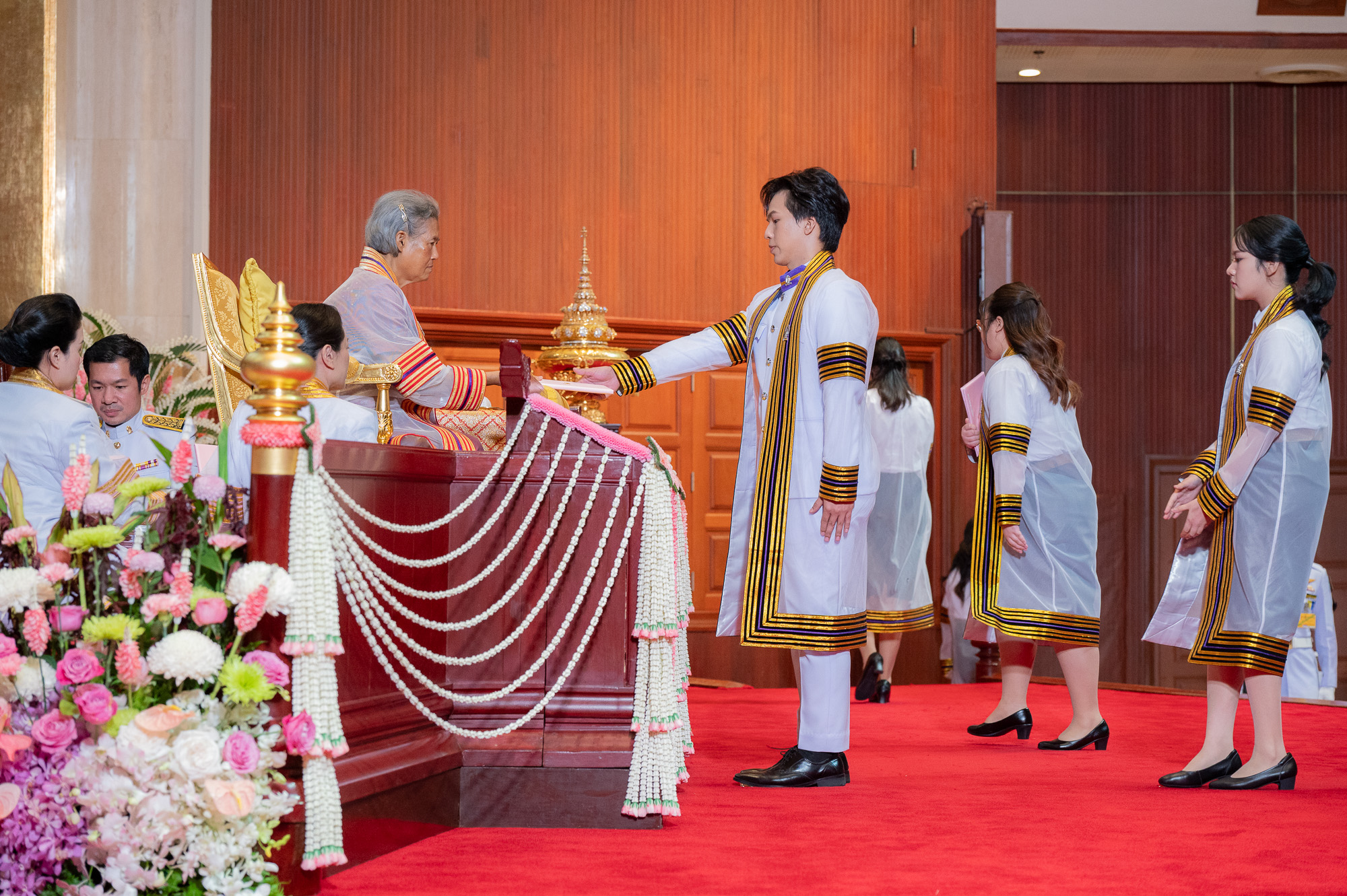 Her Royal Highness Princess Maha Chakri Sirindhorn, representing His Majesty the King, confers degrees upon graduates of Chulalongkorn University for the 2024 academic year on the second day of the ceremony 