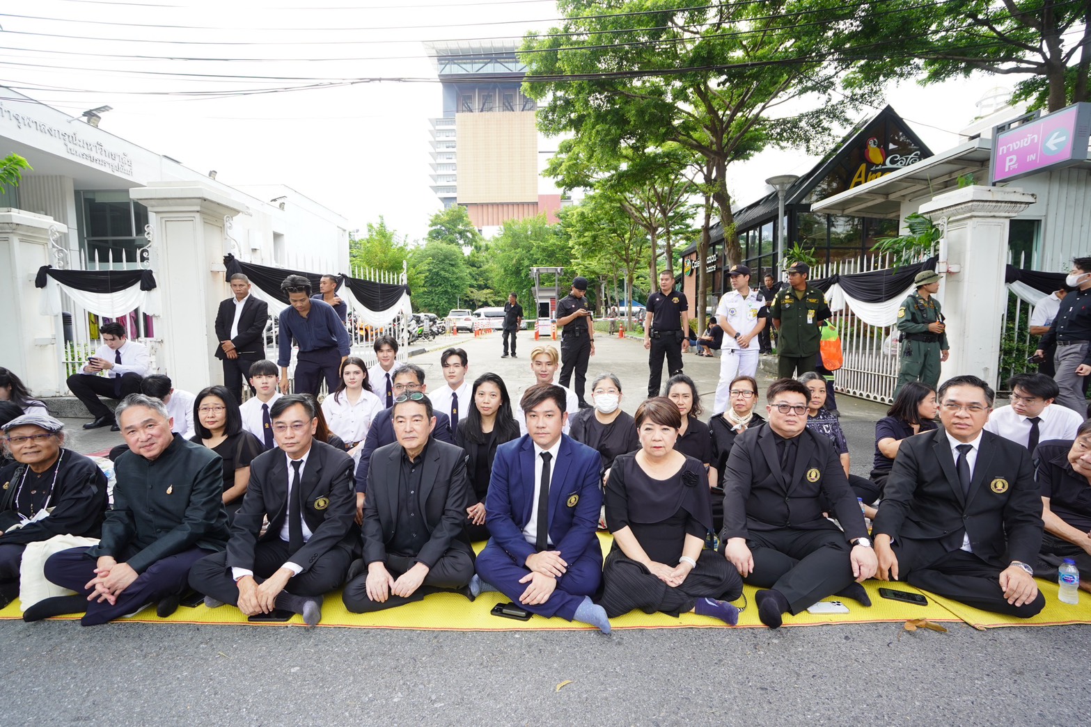Chula Pays Its Final Respects to Her Majesty Queen Sirikit??