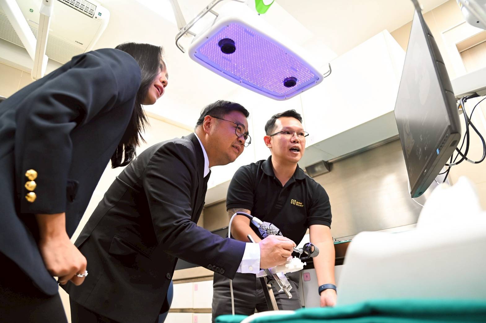 Chula Launches a Master’s Program in Implant & Esthetic Dentistry, Opens First Integrated Implant Center in Thailand 