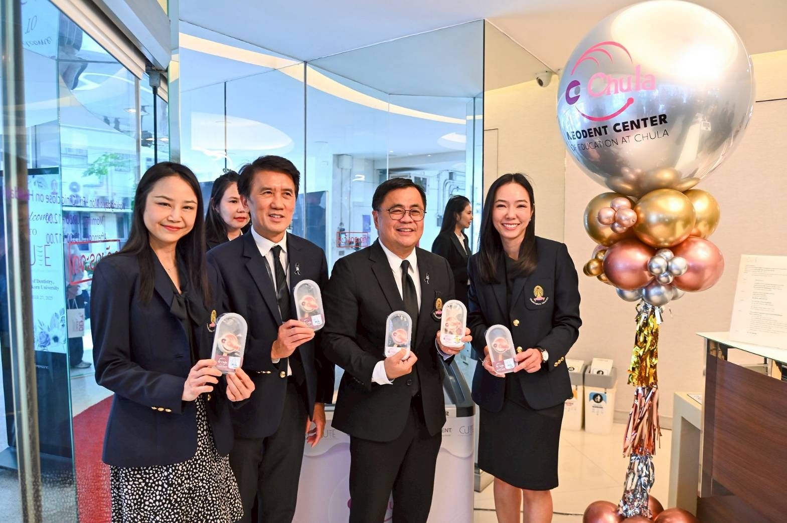 Chula Launches a Master’s Program in Implant & Esthetic Dentistry, Opens First Integrated Implant Center in Thailand 
