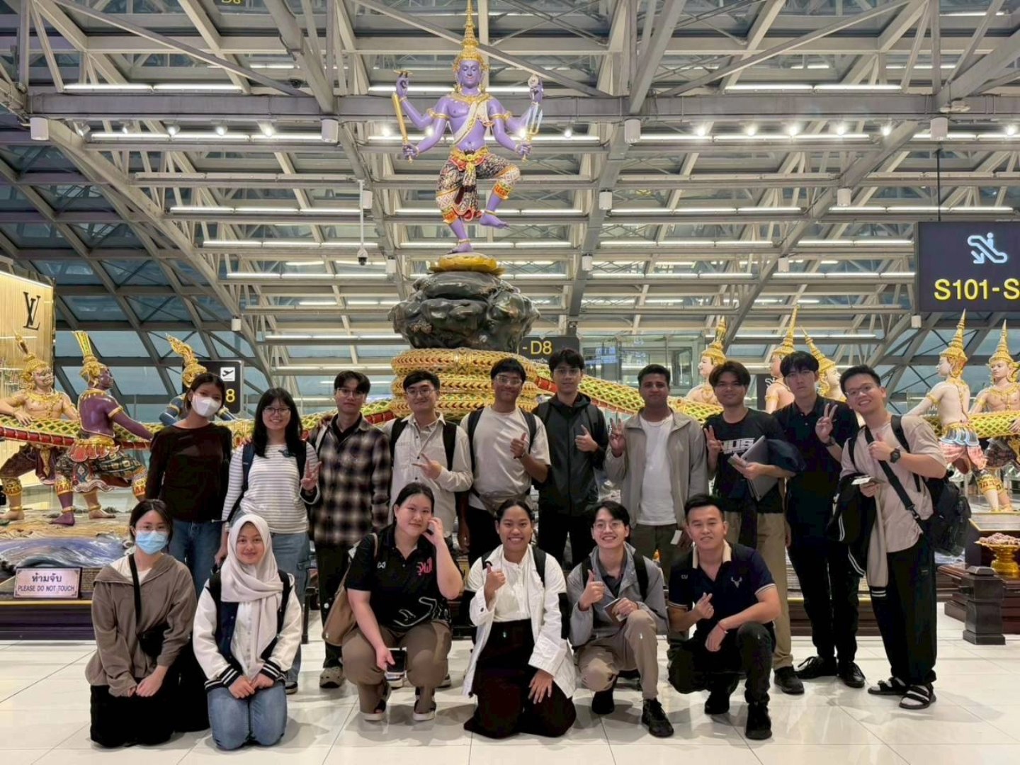 Exploring the Future of Healthcare through AI: Chula Students Joined a Program in Malaysia 