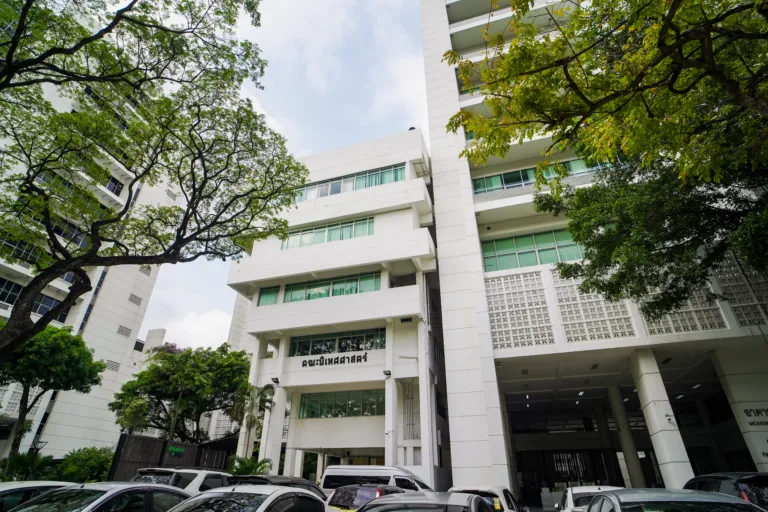 คณะนิเทศศาสตร์