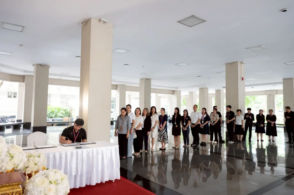 ขอเชิญชาวจุฬาฯ ร่วมลงนามแสดงความอาลัยแด่สมเด็จพระเจ้าลูกเธอ เจ้าฟ้าพัชรกิติยาภา นเรนทิราเทพยวดี กรมหลวงราชสาริณีสิริพัชร มหาวัชรราชธิดา