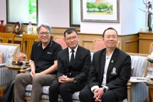Chula and?the Minister of Public Health?Discuss Collaborative Vision for Future Health Education?