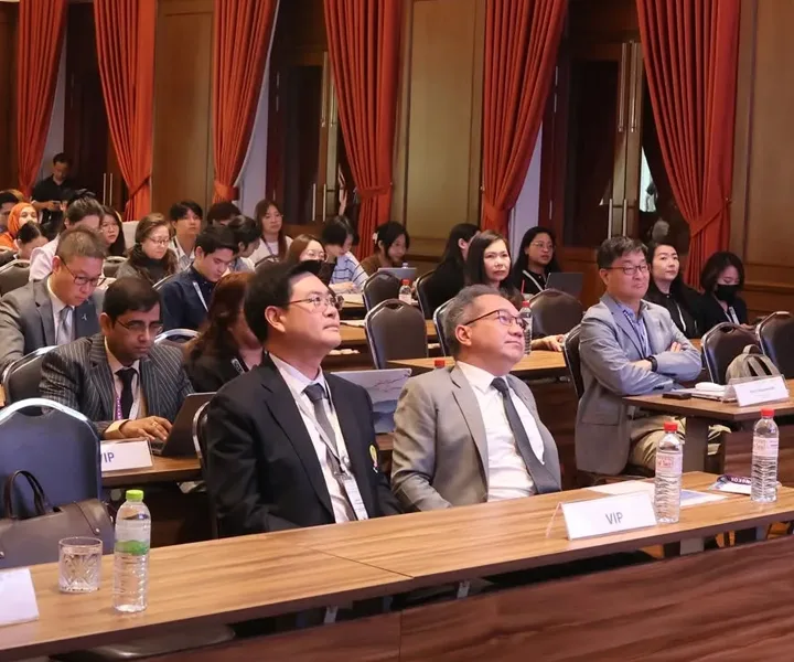 Chula and AUA Host the “2025 AUA Postgraduate Academic Forum”