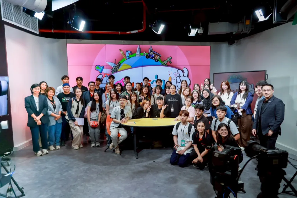 Chula Students Chosen to Represent Thailand in Science Communication Program in Germany 