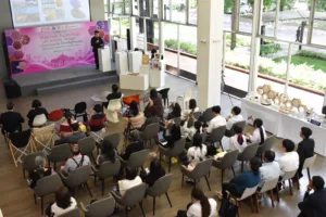 Materials Technology Meets Creative Design at the International Sustainability Seminar
