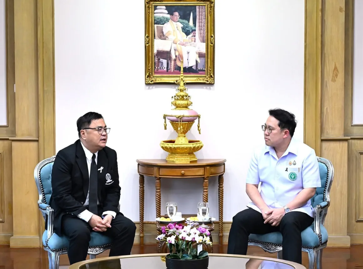 จุฬาฯ ต้อนรับรัฐมนตรีว่าการกระทรวงสาธารณสุข หารือความร่วมมือพัฒนาหลักสูตรและองค์ความรู้ด้านสุขภาพสู่อนาคต