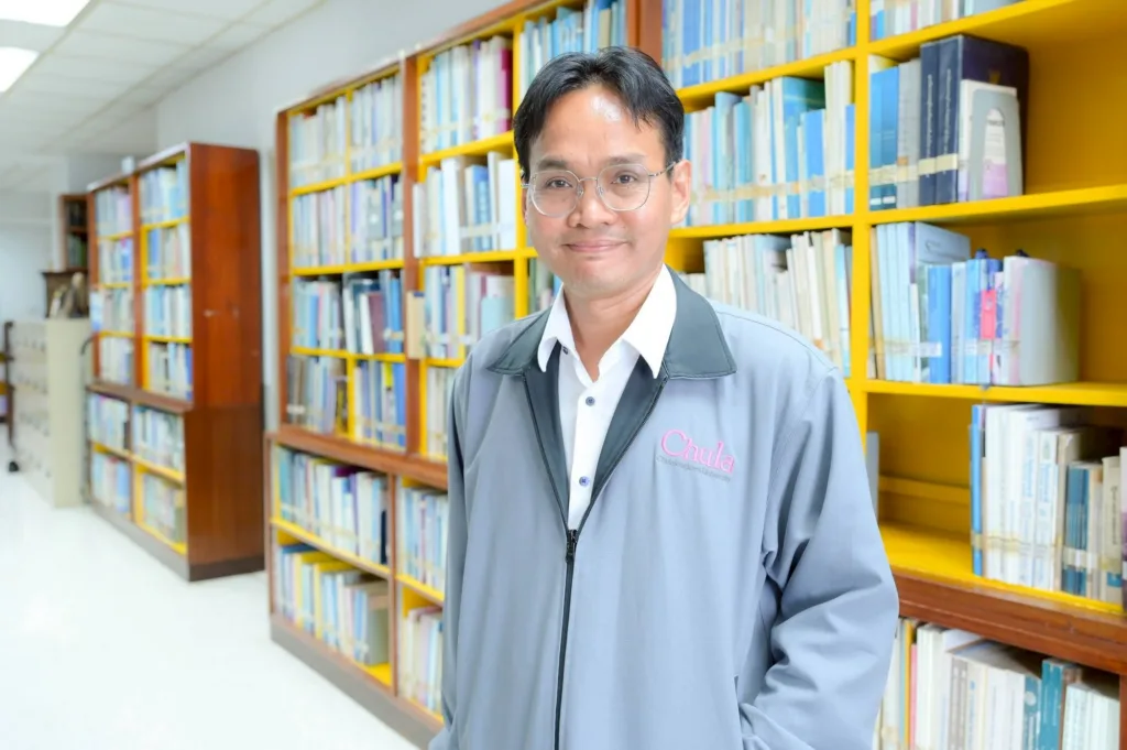 ศ. น.สพ. ดร.เผด็จ ธรรมรักษ์ 