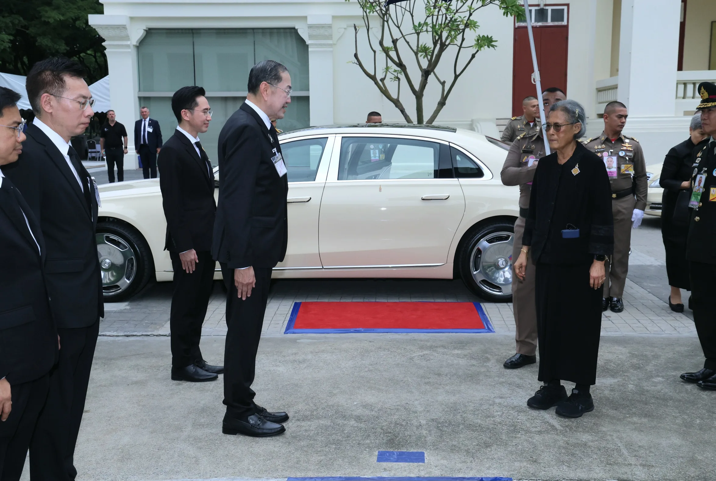 Princess Maha Chakri Sirindhorn Meets the Princess Royal at Chula for Women in Science Awards 