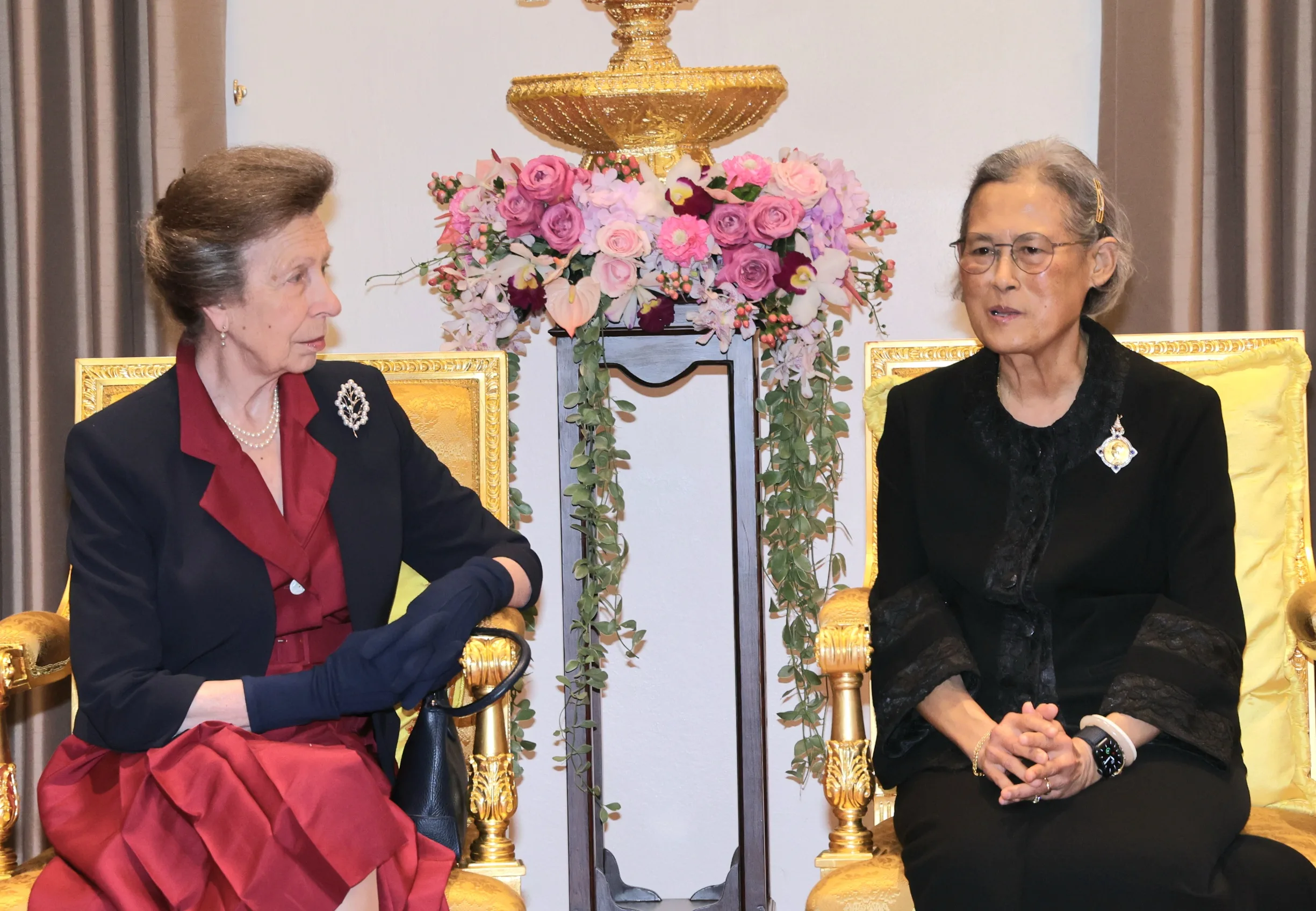 Princess Maha Chakri Sirindhorn Meets the Princess Royal at Chula for Women in Science Awards 