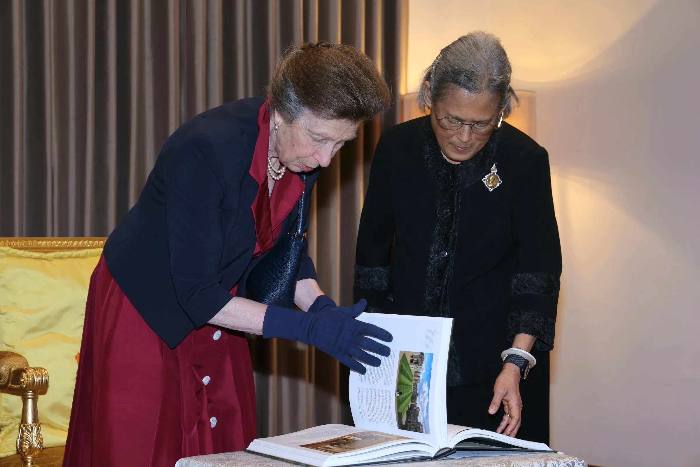 Princess Maha Chakri Sirindhorn Meets the Princess Royal at Chula for Women in Science Awards 