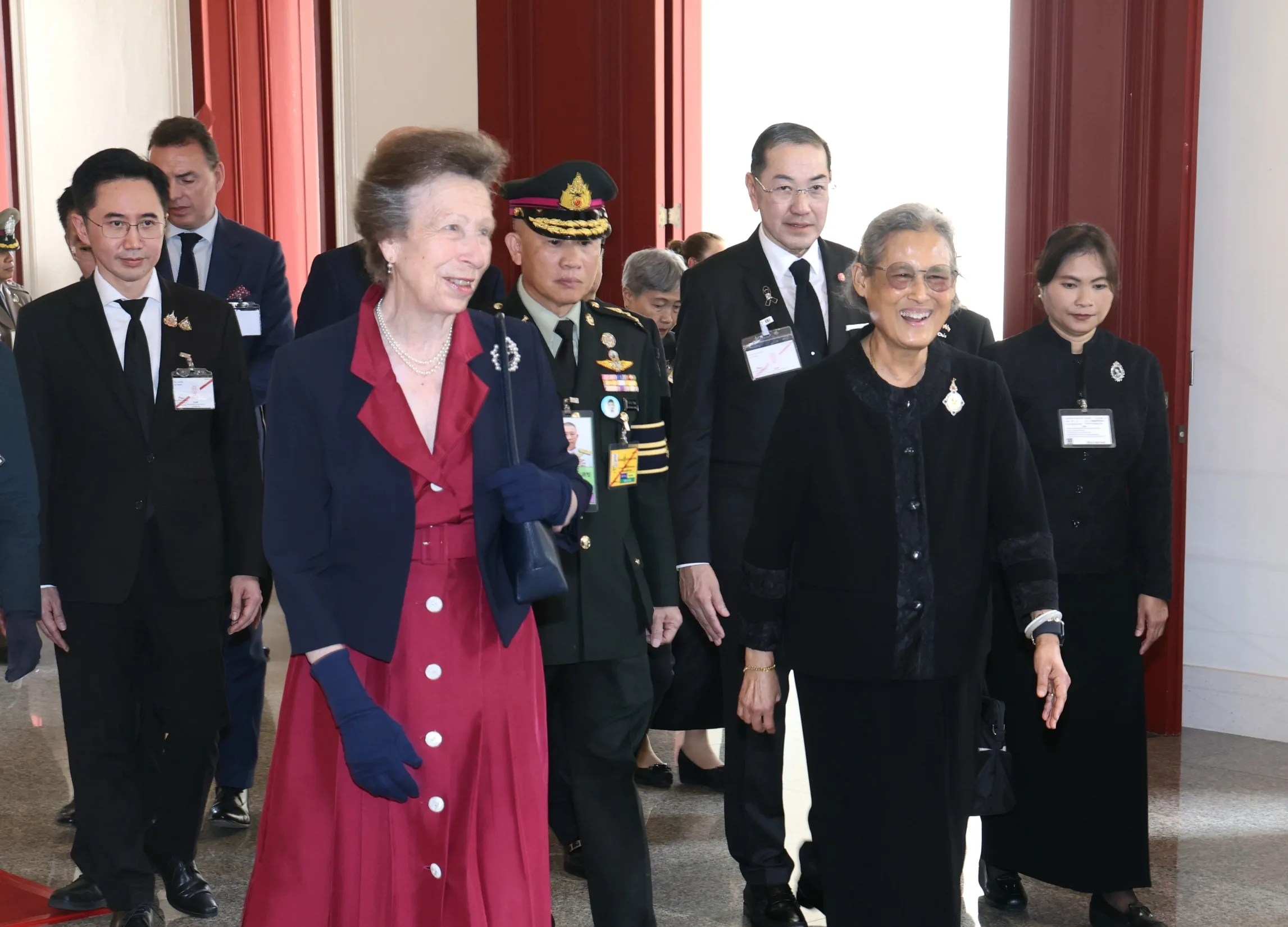 สมเด็จพระกนิษฐาธิราชเจ้า กรมสมเด็จพระเทพรัตนราชสุดา ฯ สยามบรมราชกุมารี เสด็จฯ ทรงพบเจ้าหญิงแอนน์ พระราชกุมารีแห่งสหราชอาณาจักร ณ จุฬาลงกรณ์มหาวิทยาลัย