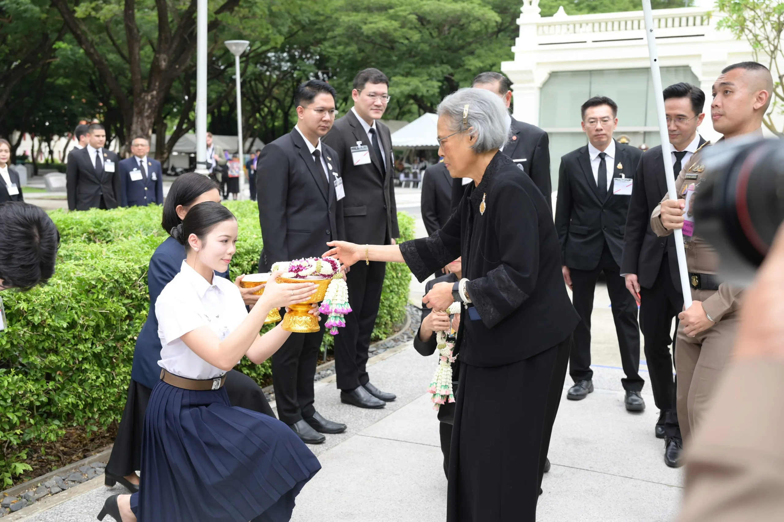 Princess Maha Chakri Sirindhorn Meets the Princess Royal at Chula for Women in Science Awards 