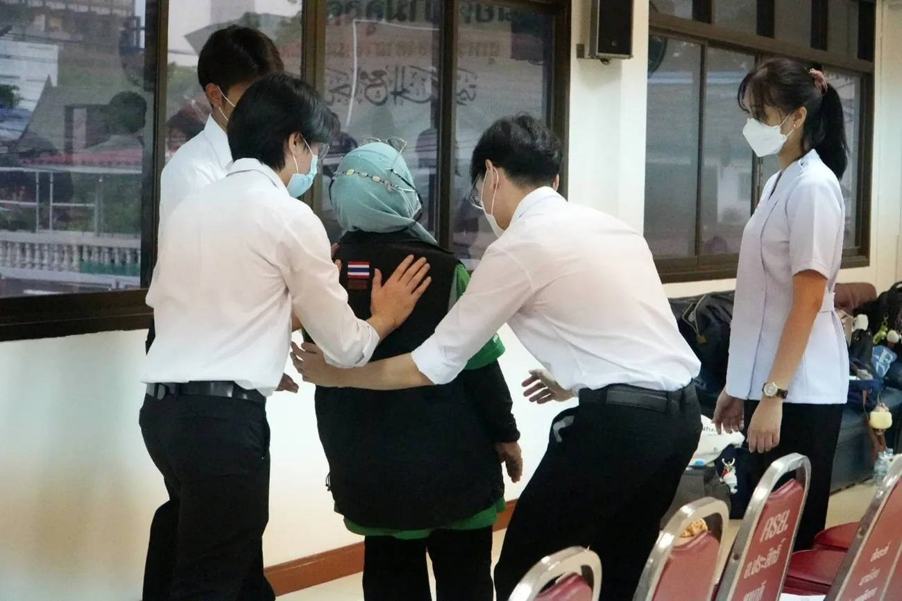 Chula Allied Health Sciences Team Brings Integrated Healthcare to Ban Khrua Community