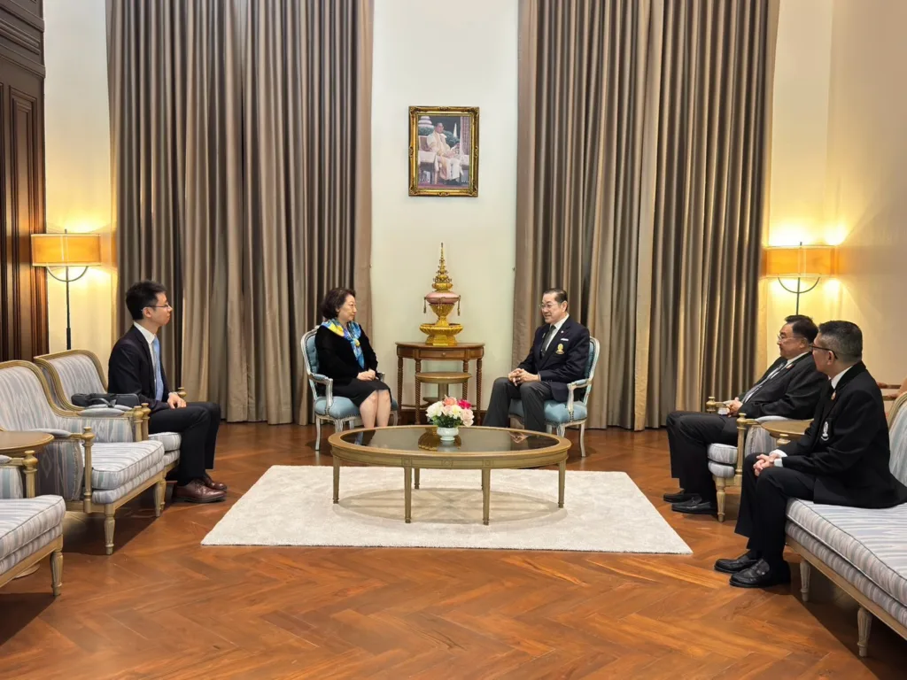 Chairman of Chulalongkorn University Council Welcomes IOMed Secretary-General  