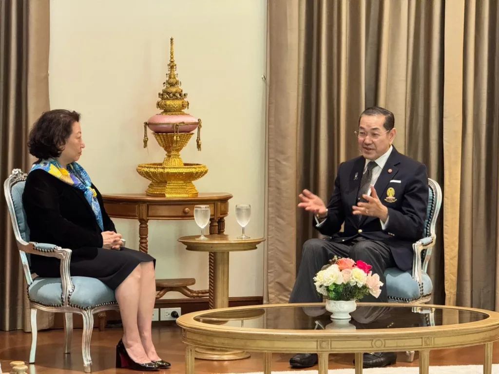 Chairman of Chulalongkorn University Council Welcomes IOMed Secretary-General  