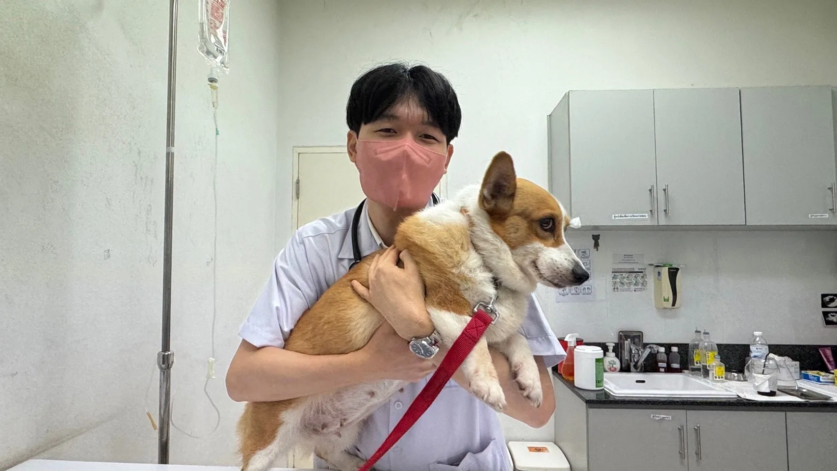 From Security Guard to Veterinarian: A Meaningful Journey Made Possible by the Chula-Rural Scholarship 