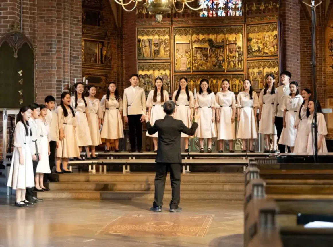 Chulada Choir of CUD Wins Gold Medal at 14th World Choir Games in Sweden 